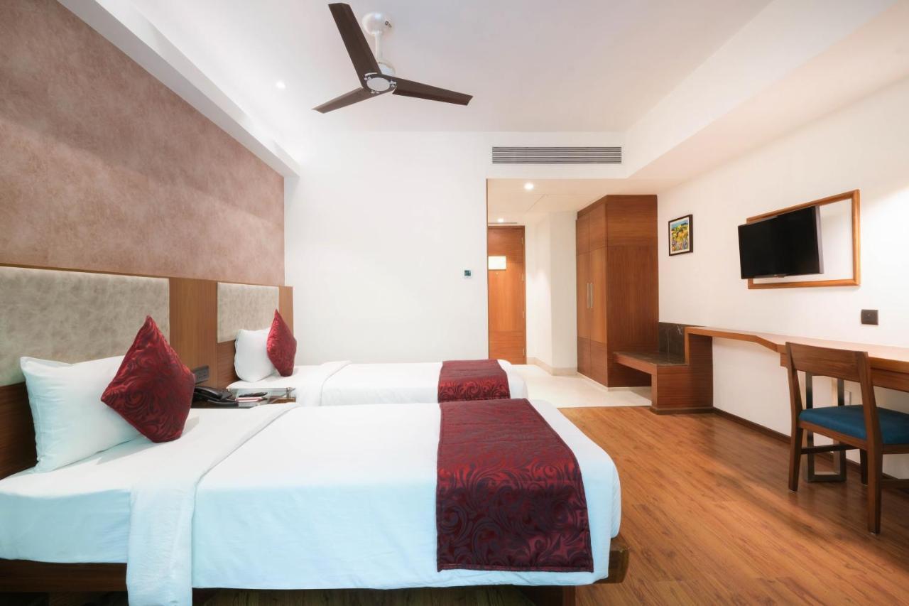 7 Apple Hotel - Viman Nagar פונה מראה חיצוני תמונה