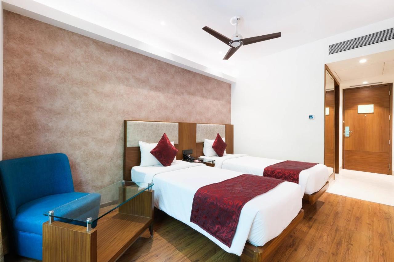 7 Apple Hotel - Viman Nagar פונה מראה חיצוני תמונה