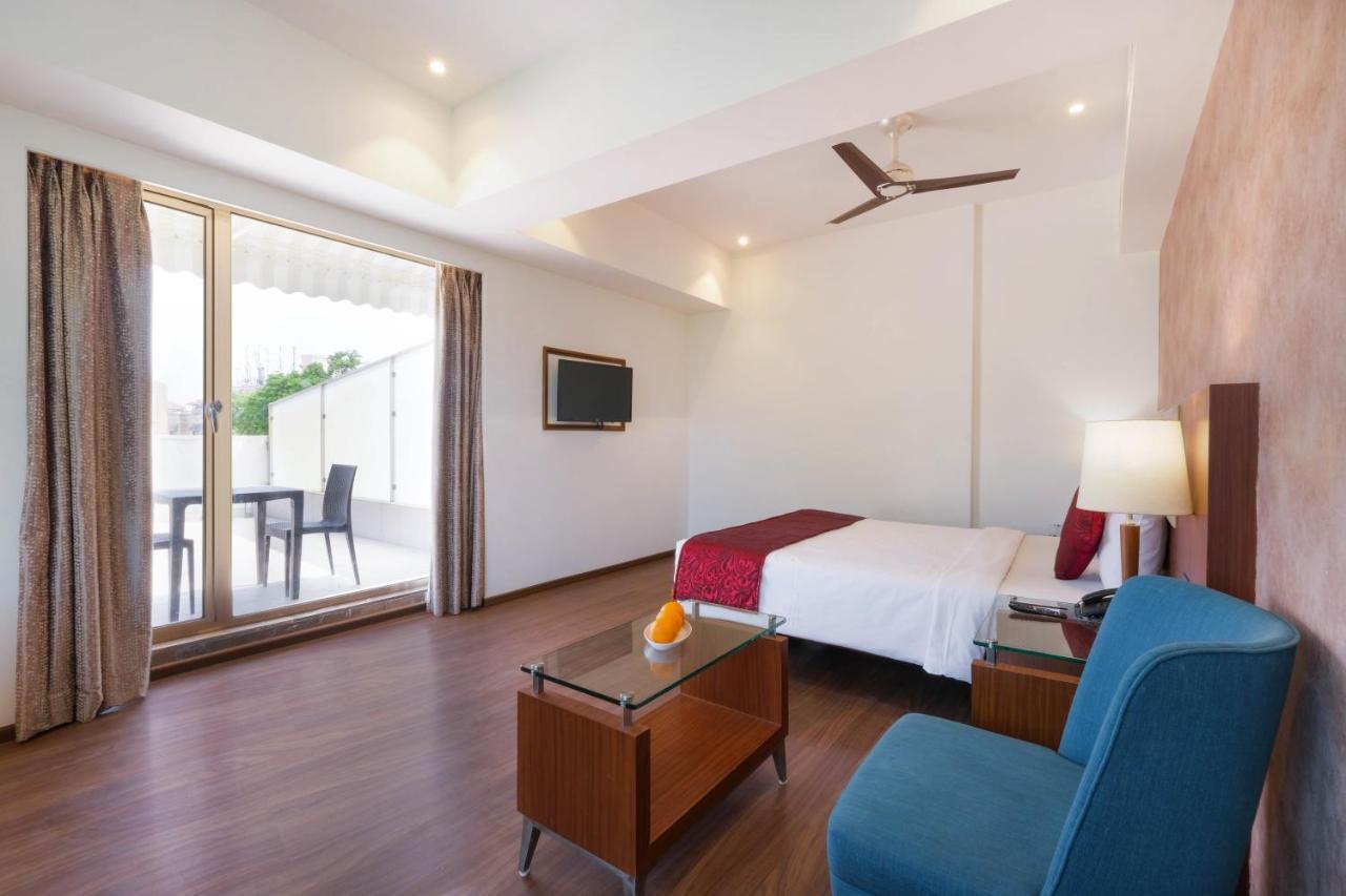 7 Apple Hotel - Viman Nagar פונה מראה חיצוני תמונה